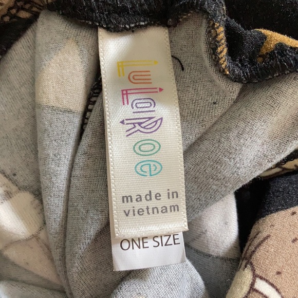 —One Size Walrus LuLaRoe Leggings - Picture 3 of 6